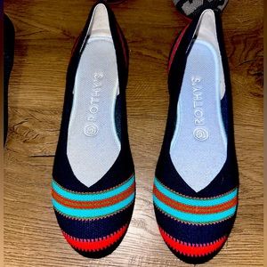 Rothy’s Merino Navy Ribbon Flats in Size 8.
